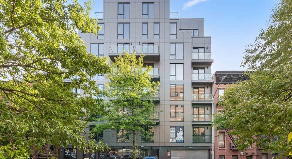 Vista Noble Tower, Manhattan